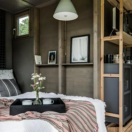 Diva By Twofingers Glamping *